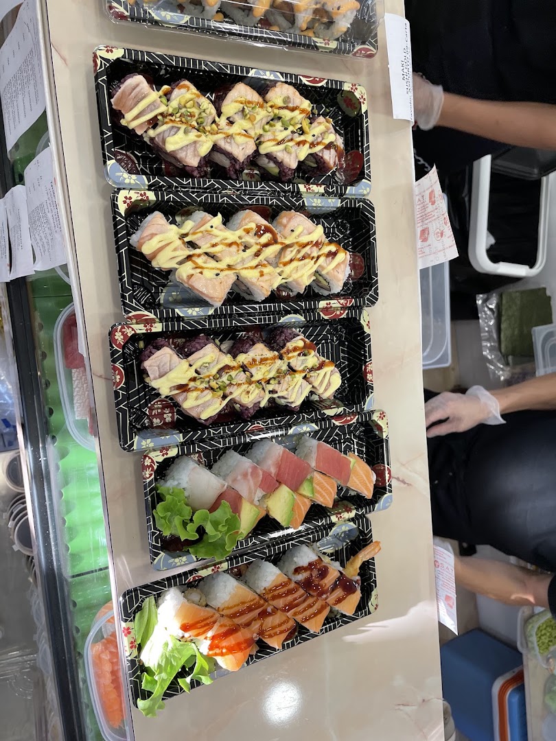 Gold sushi bar