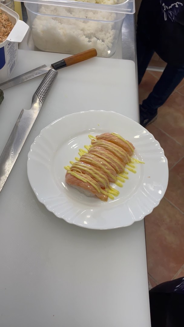 Gold sushi bar