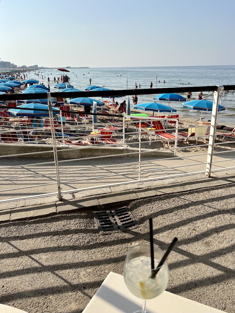 Golden Beach Bar