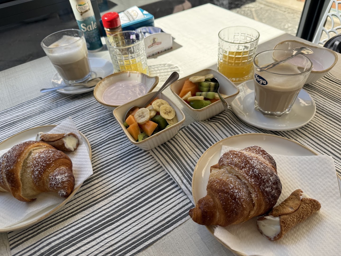 Golden food & bar - pizzeria , paninoteca , bistro’