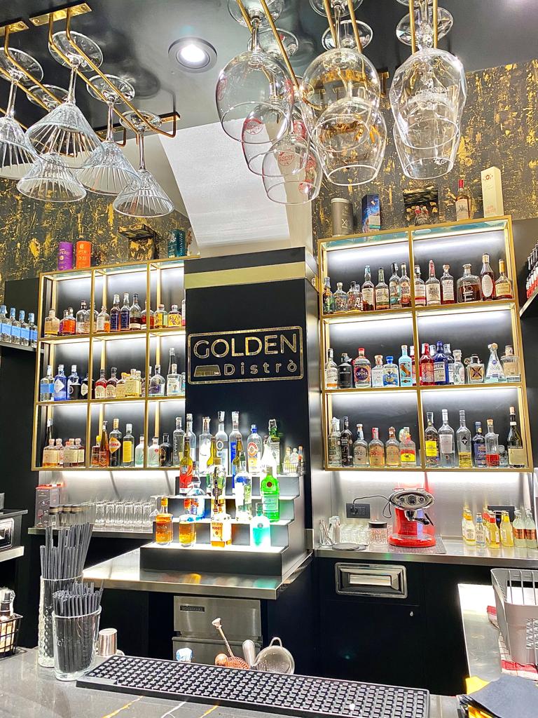 Golden Wh1m