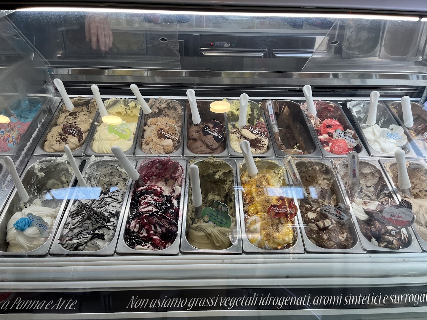 Golosiamo...gelateria...bar..pasticceria
