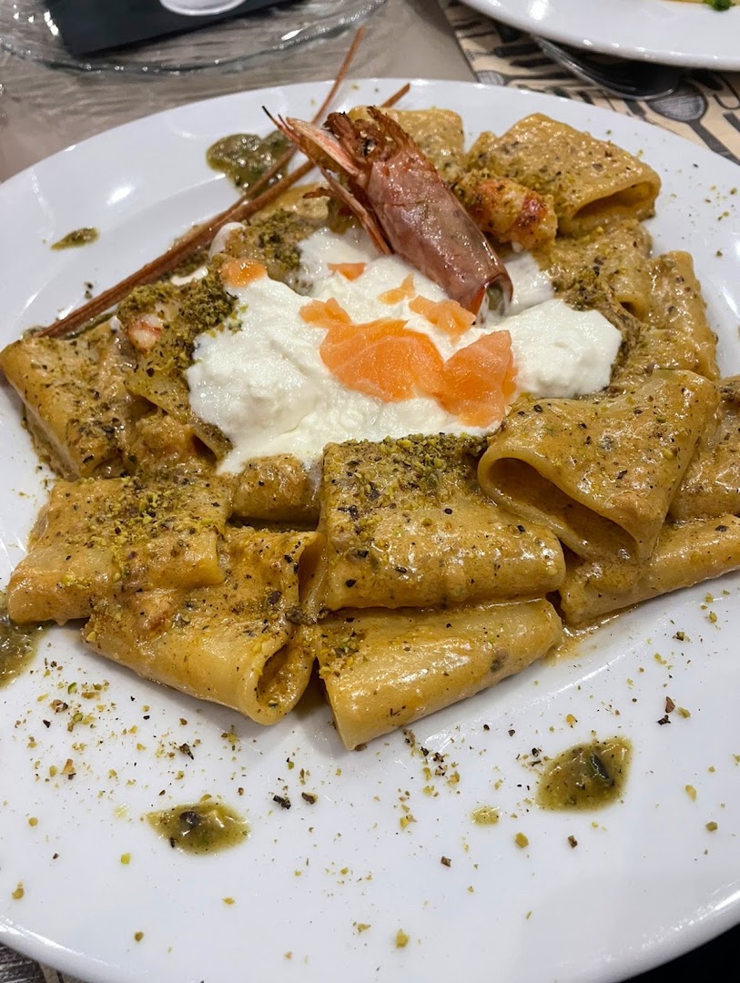 Good Food Drink | Ristorante Panineria Drinkeria Aperto fino a tarda Notte