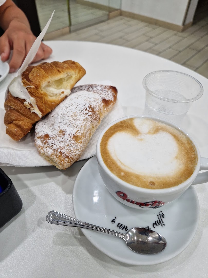 Gorgon's Café