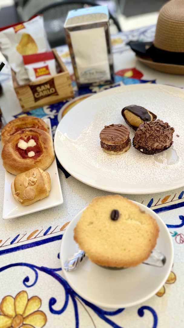 Gran Bar Riviera - Caffetteria, Pasticceria, Eventi - Leonessa Luxury Experience