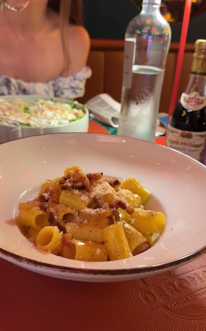 Gran Deroma, Roma