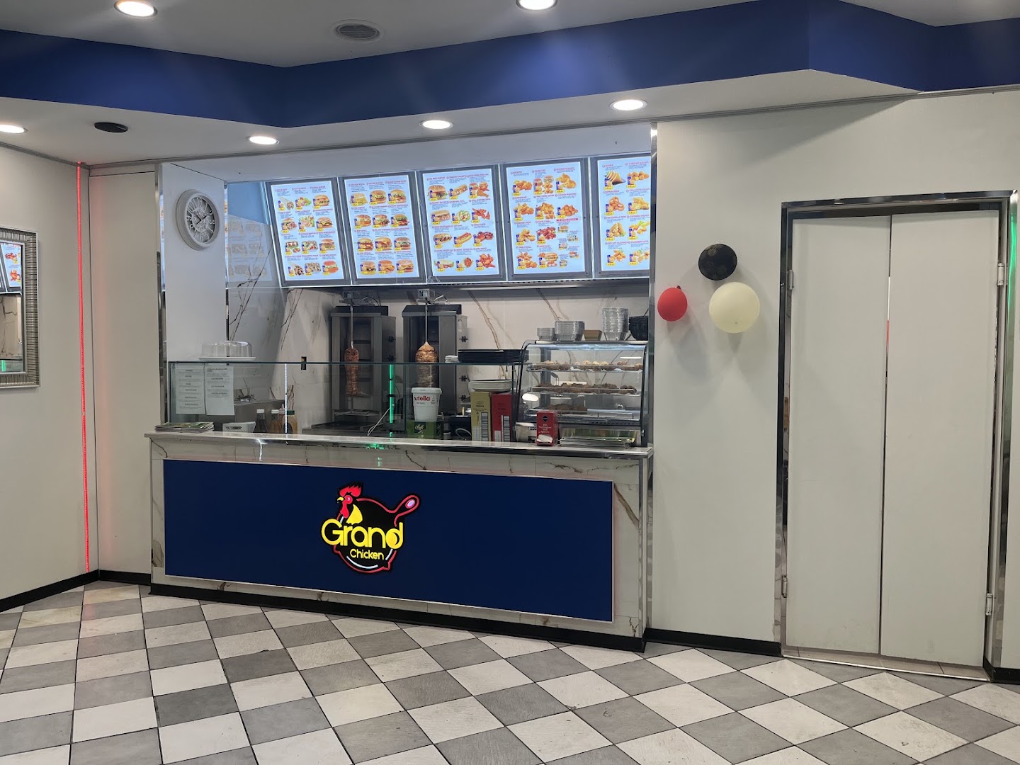 Grand Chicken, Genova