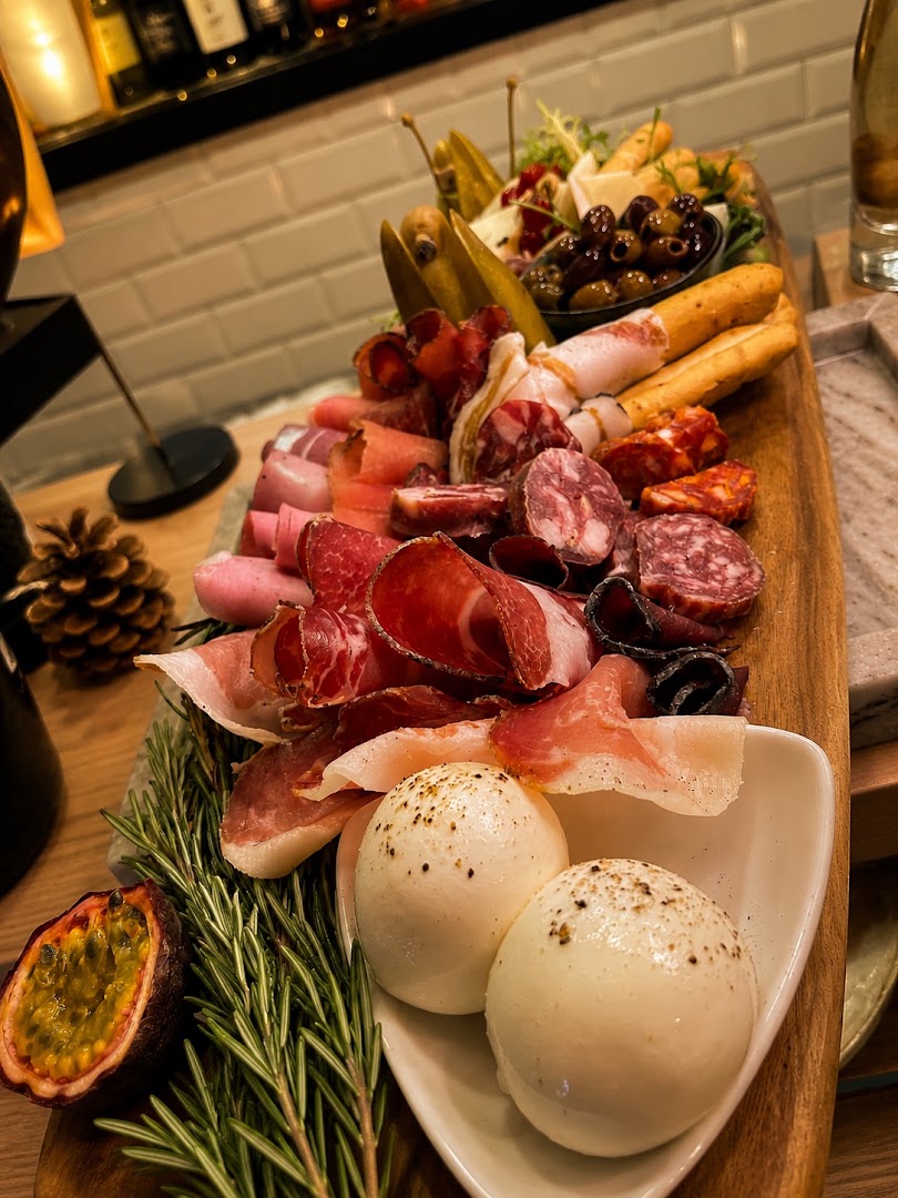 GRANU Bistrot – Caffetteria, Enoteca & Cucina, Fiumicino