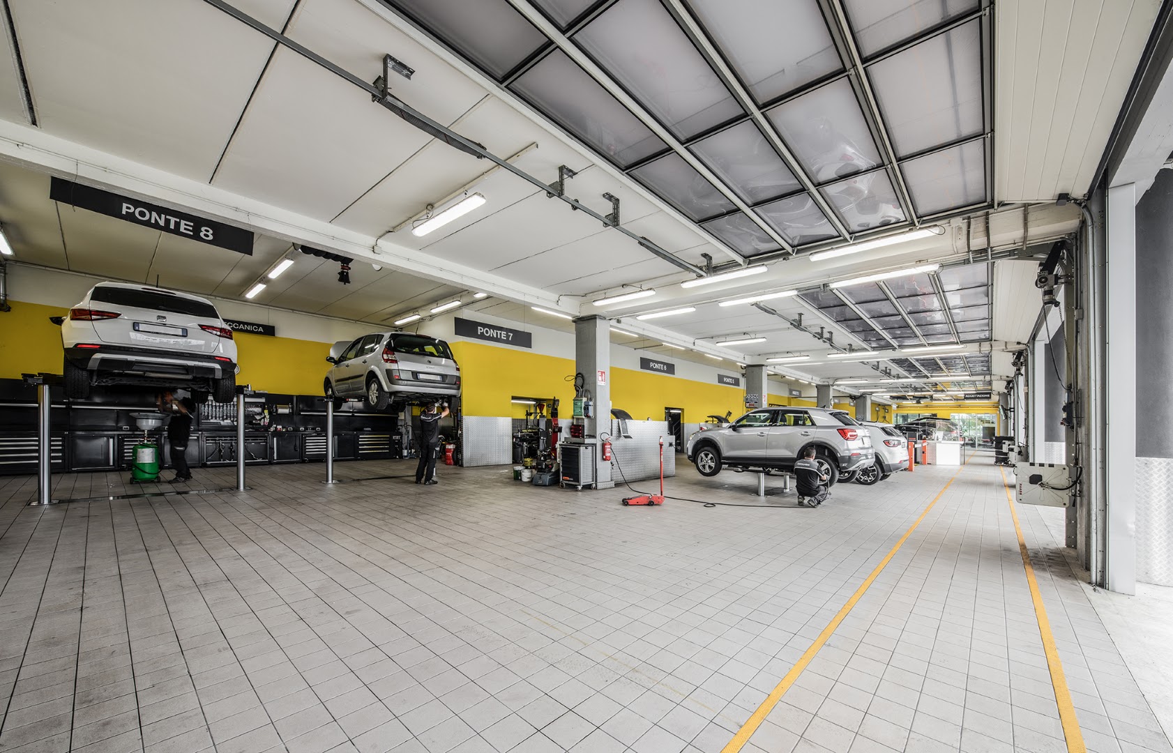 GRASSINI PNEUMATICI SRL - DRIVER CENTER PIRELLI