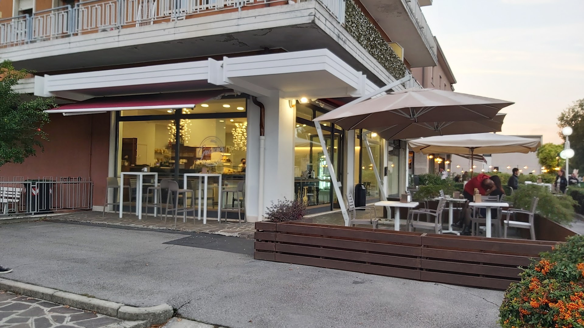 Grazia Pane, Dolci, Caffè