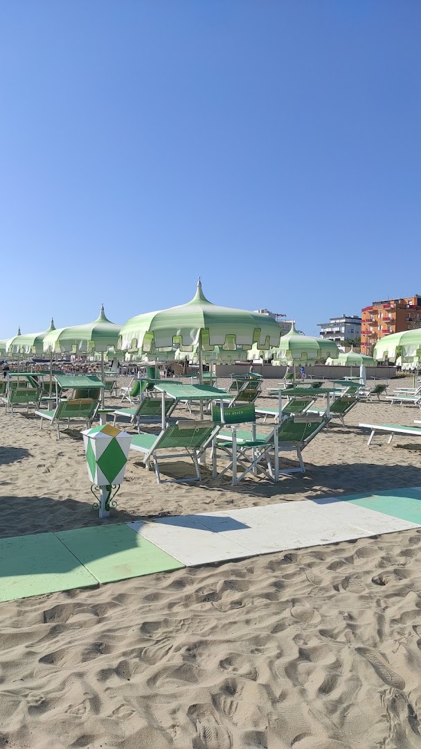 Green Beach 107