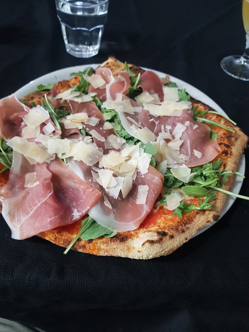 Green House Pizza & Cucina