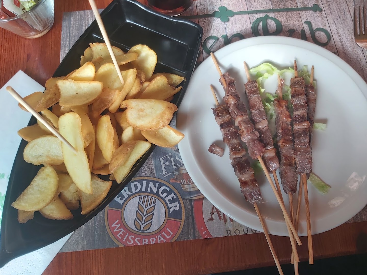 Green Pub Rho