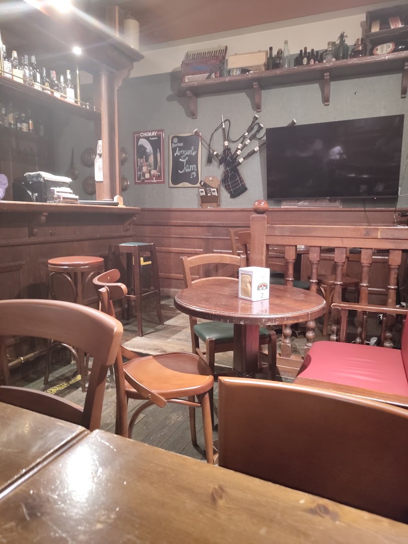 Green Room Pub