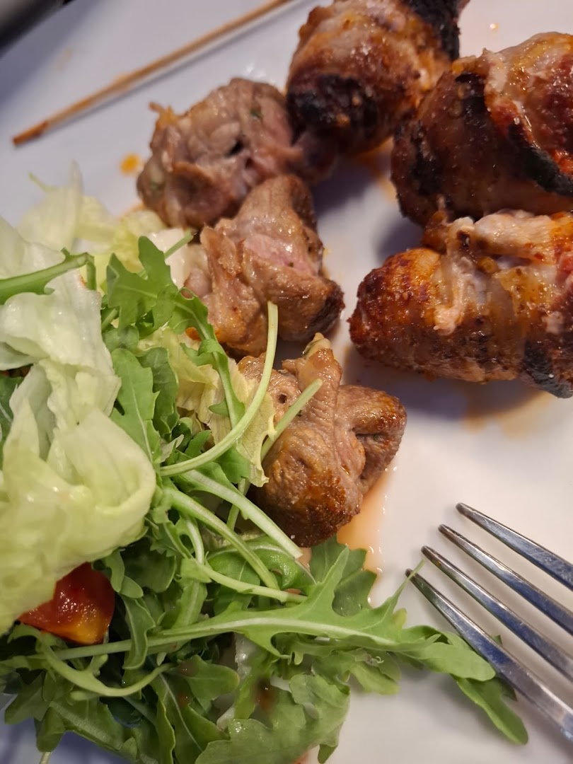 GRILL & BARBECUE