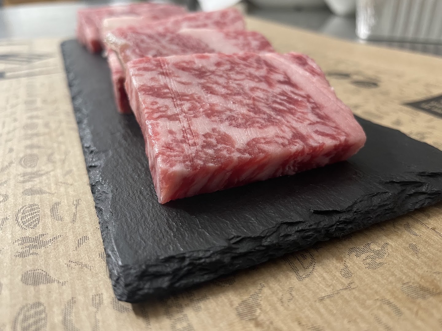 GRILL & BARBECUE