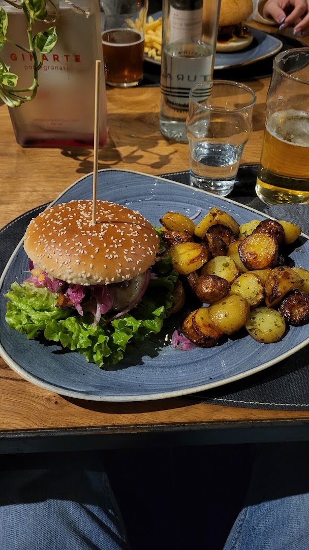 Griller Hop