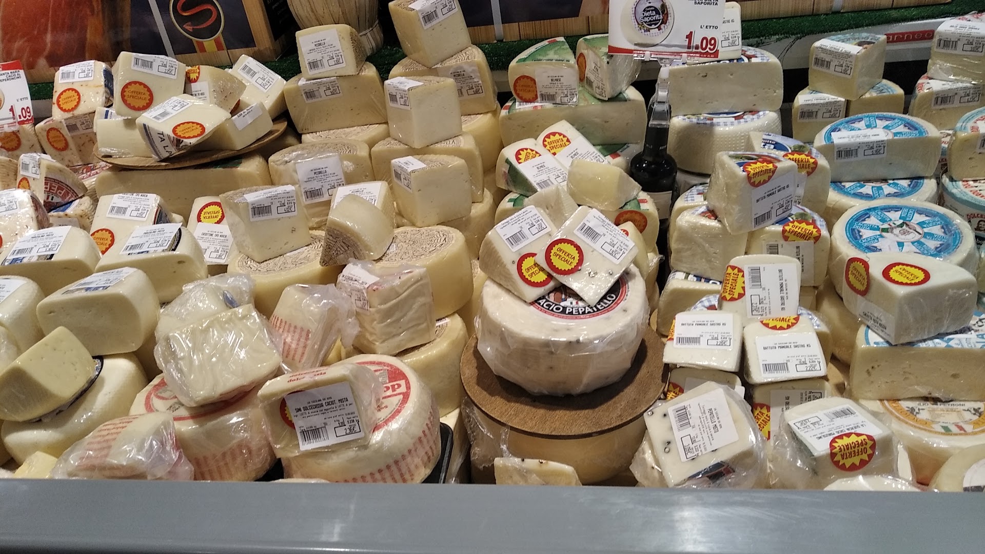Gros Sacoph Supermercati
