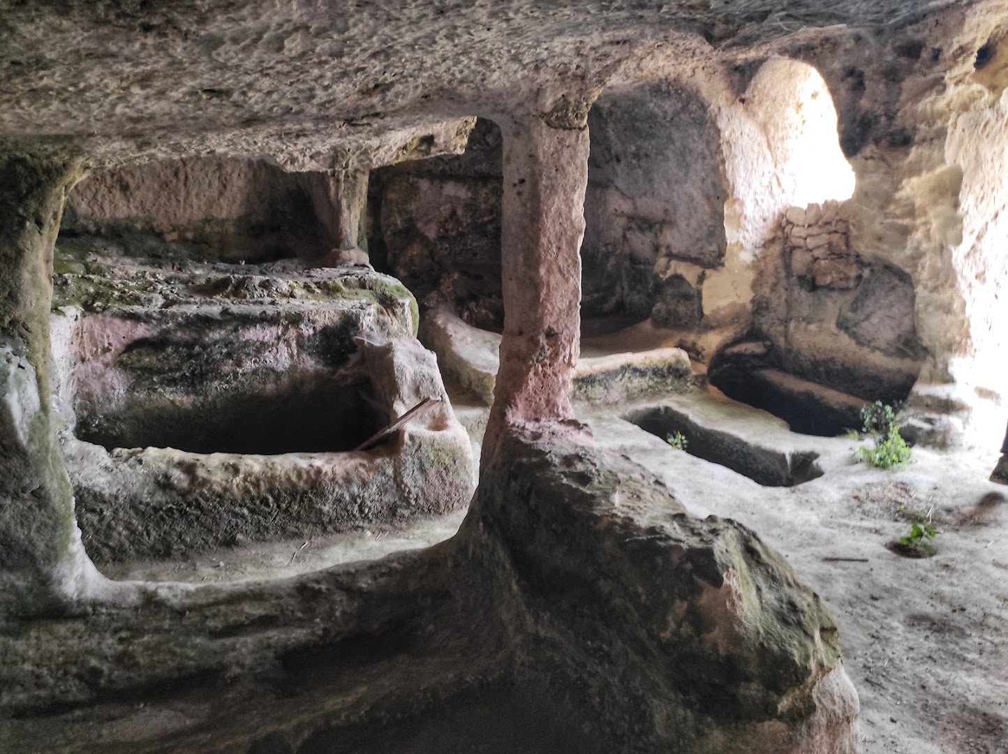 Grotta dei Santi, Licodia Eubea