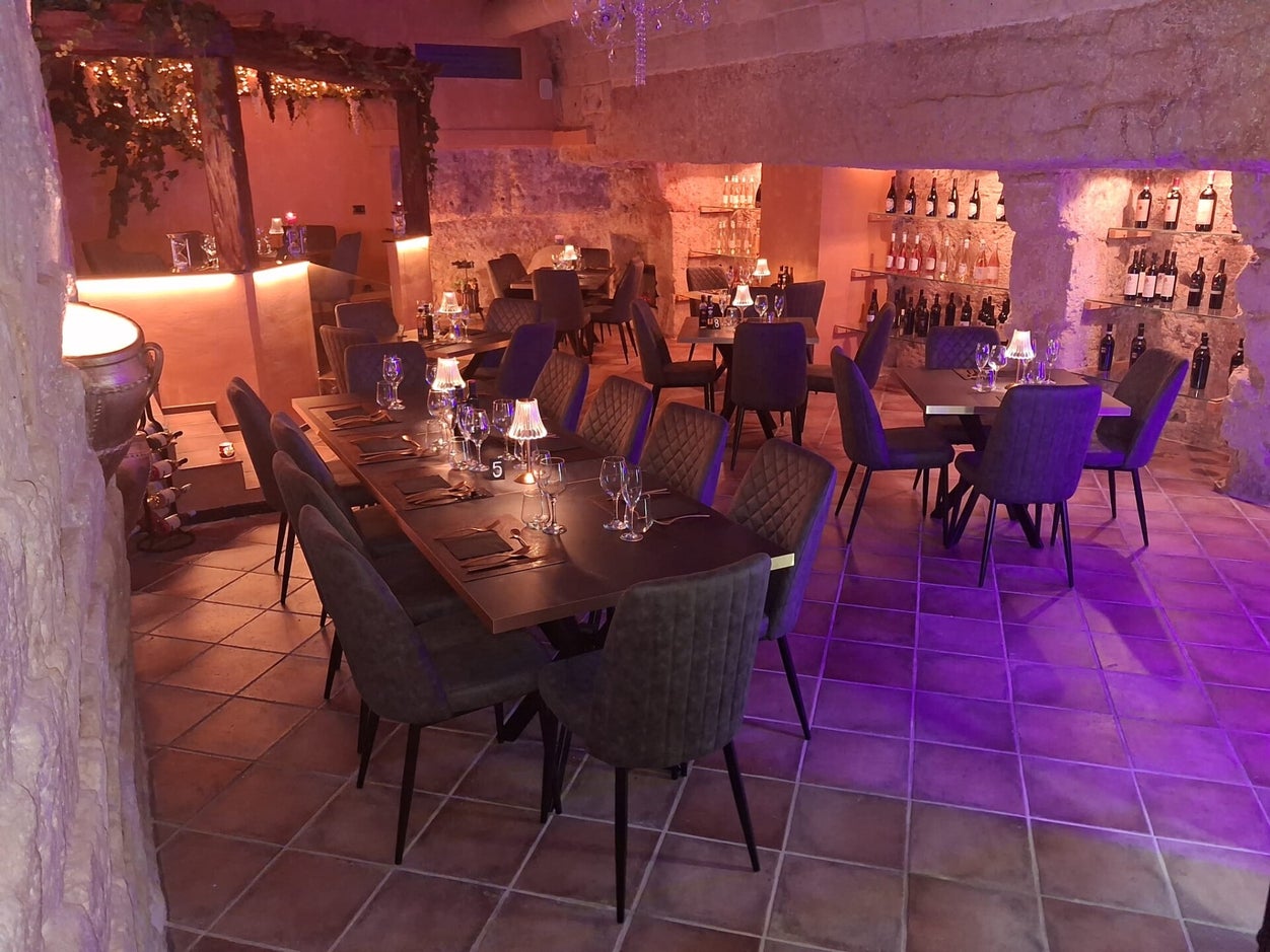 Grotta dei sogni wine bar
