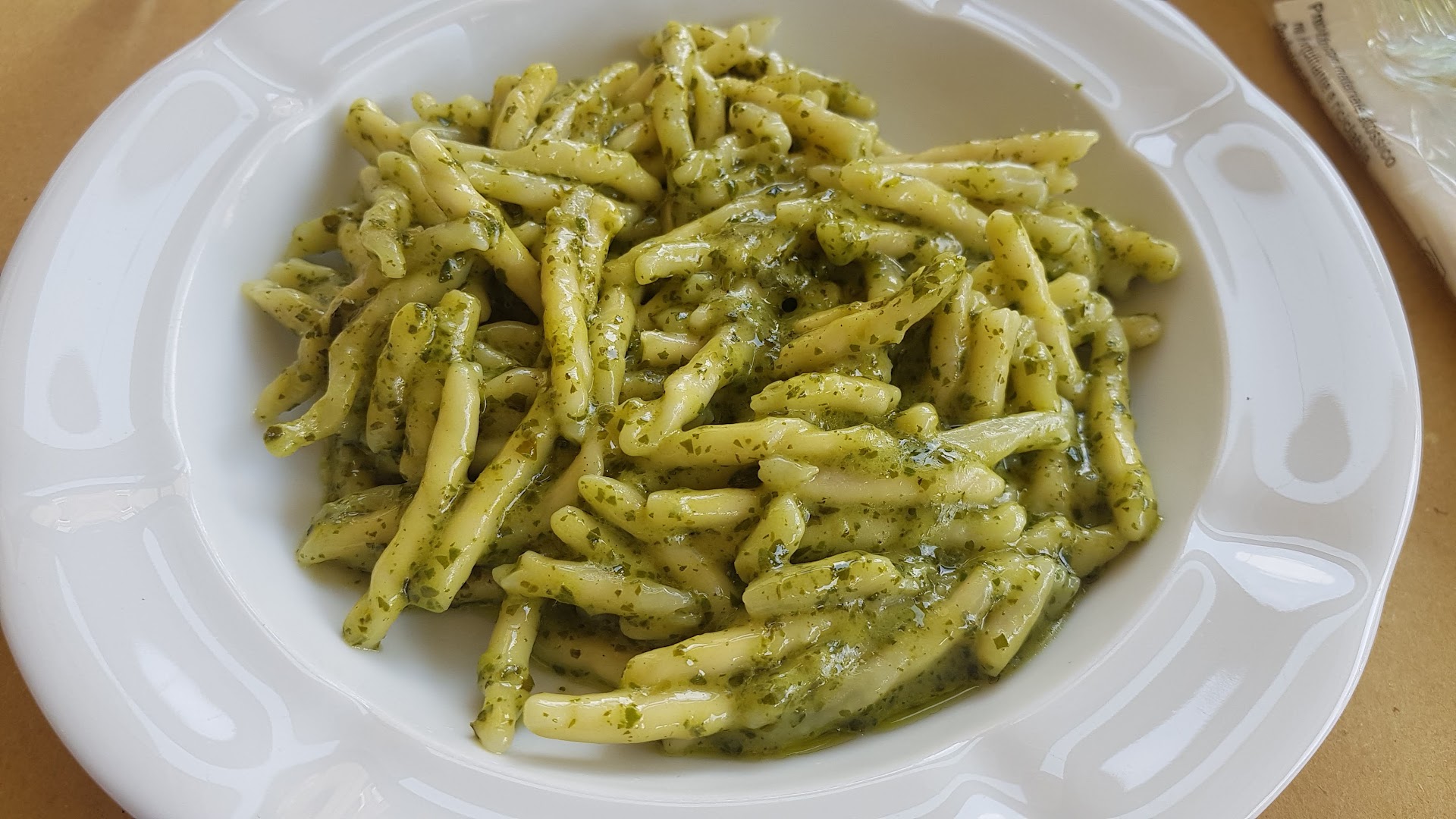 Gufo Bar, Canale