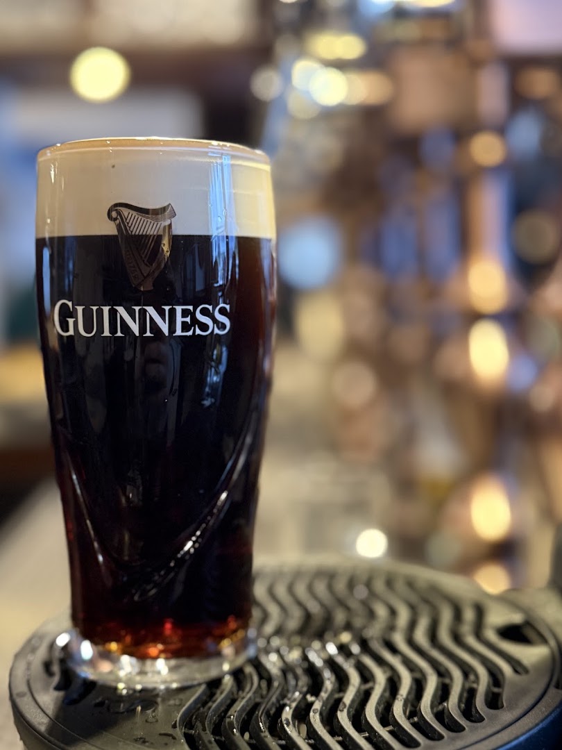 Gulliver Pub di Deavi Thomas, Mirko e Alberto