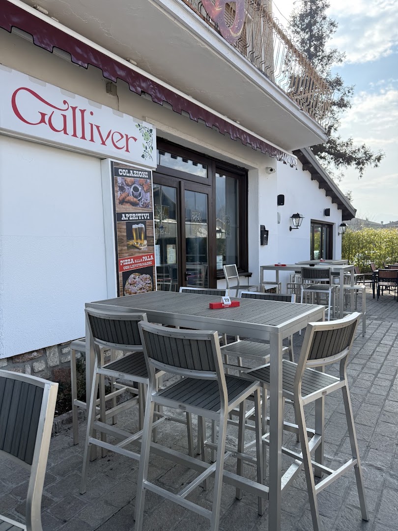 Gulliver Pub di Deavi Thomas, Mirko e Alberto, San Cristoforo