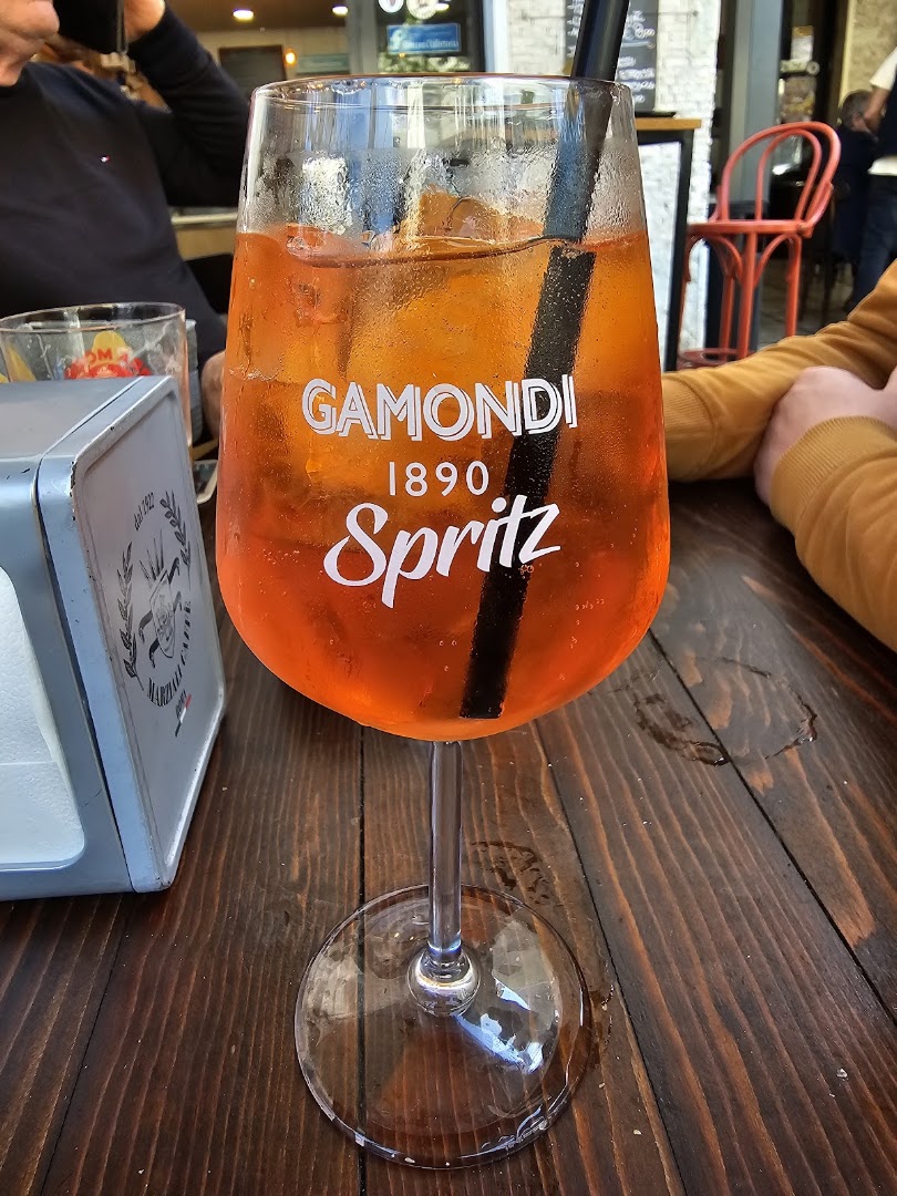 Gustami Caffetteria