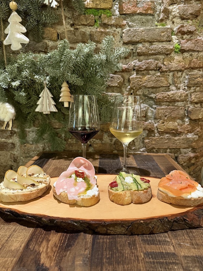 Gustami - Casual Bistrot