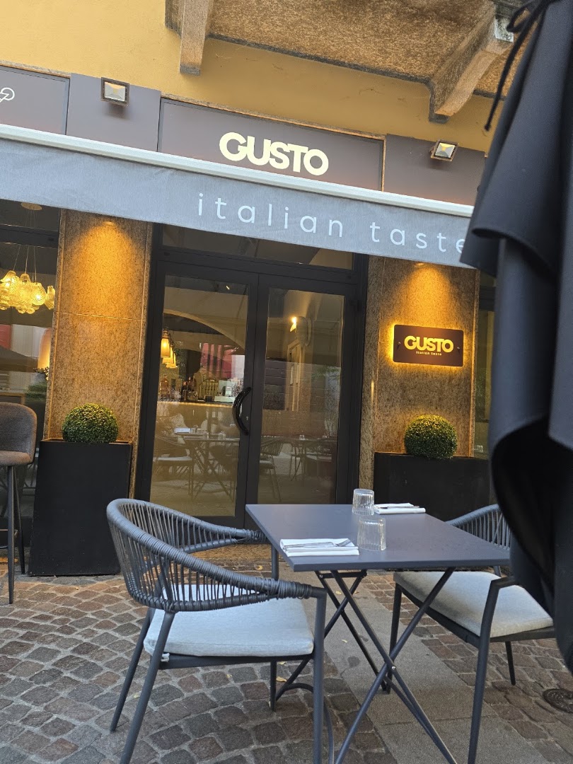 GUSTO ITALIAN TASTE