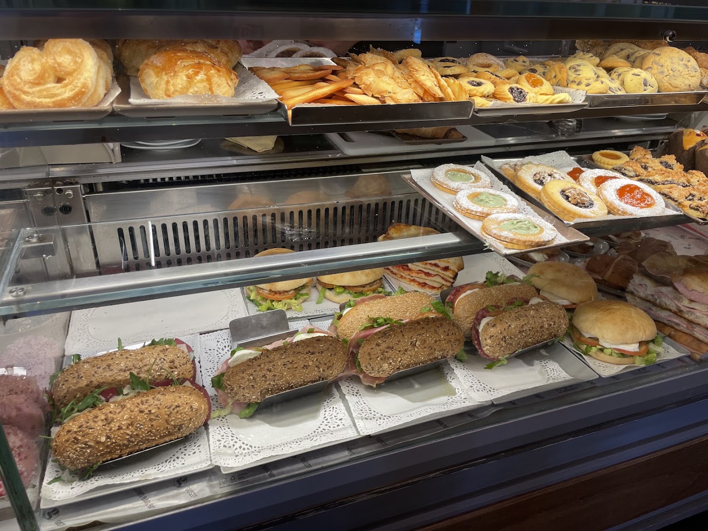 Gusto Massimo Bar Bistrò di TIZIANO DI M. E. F. S.r.l.