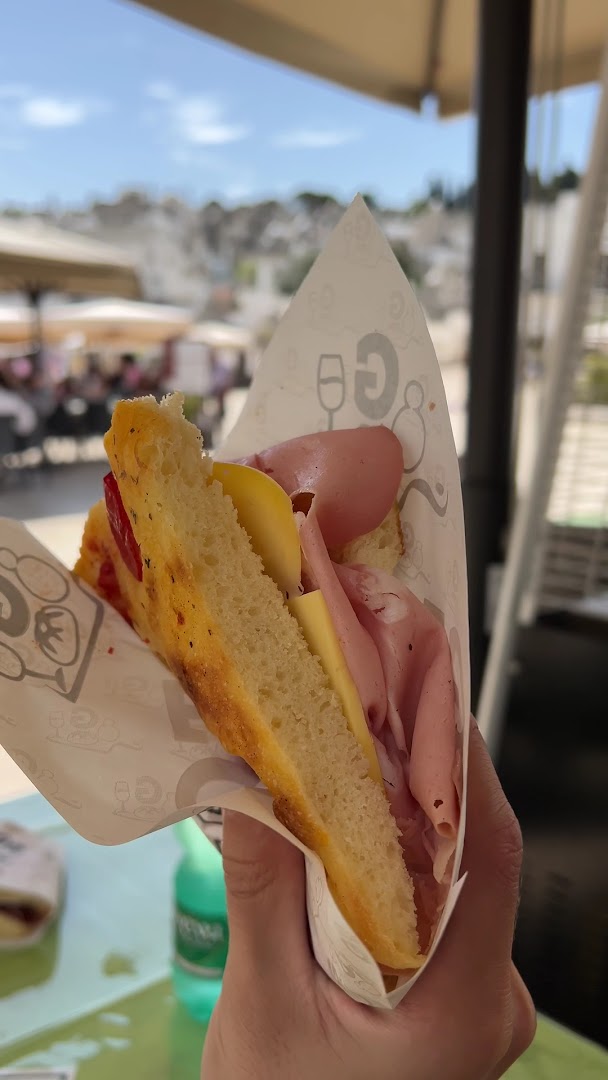 Gusto Salumi & Formaggi