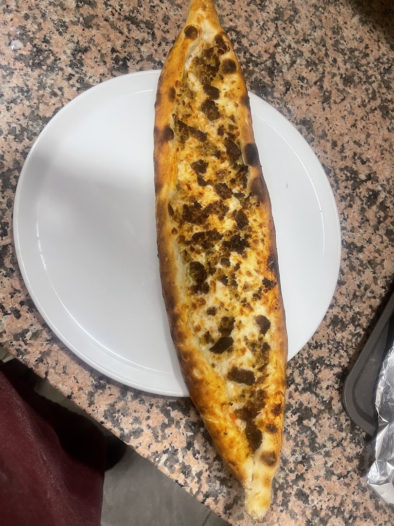 Gusto Turco Grill Kebap Pizza Tacos