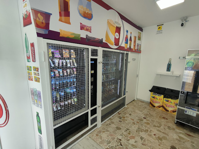h24 hour BORGO Caffè Drink & Snack