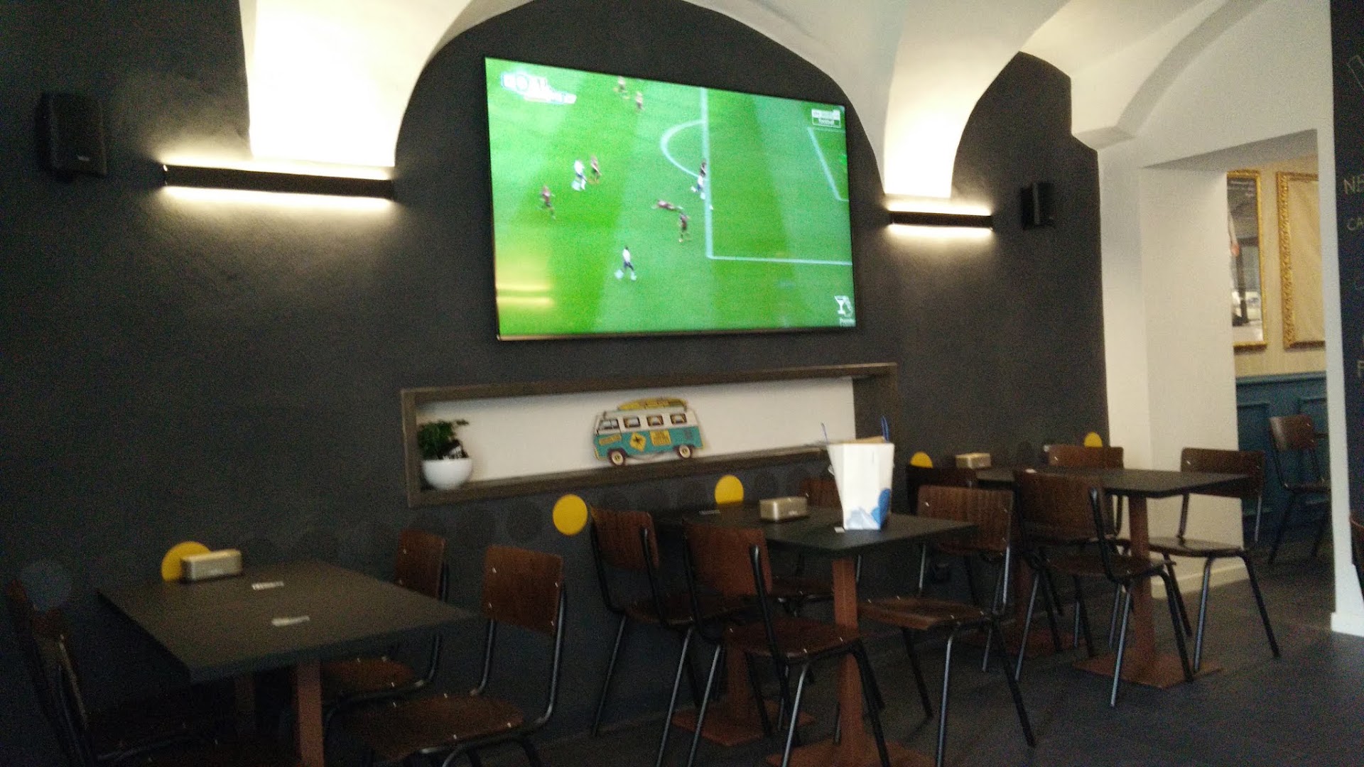 H2no - Bar Sport & More, Borgosesia