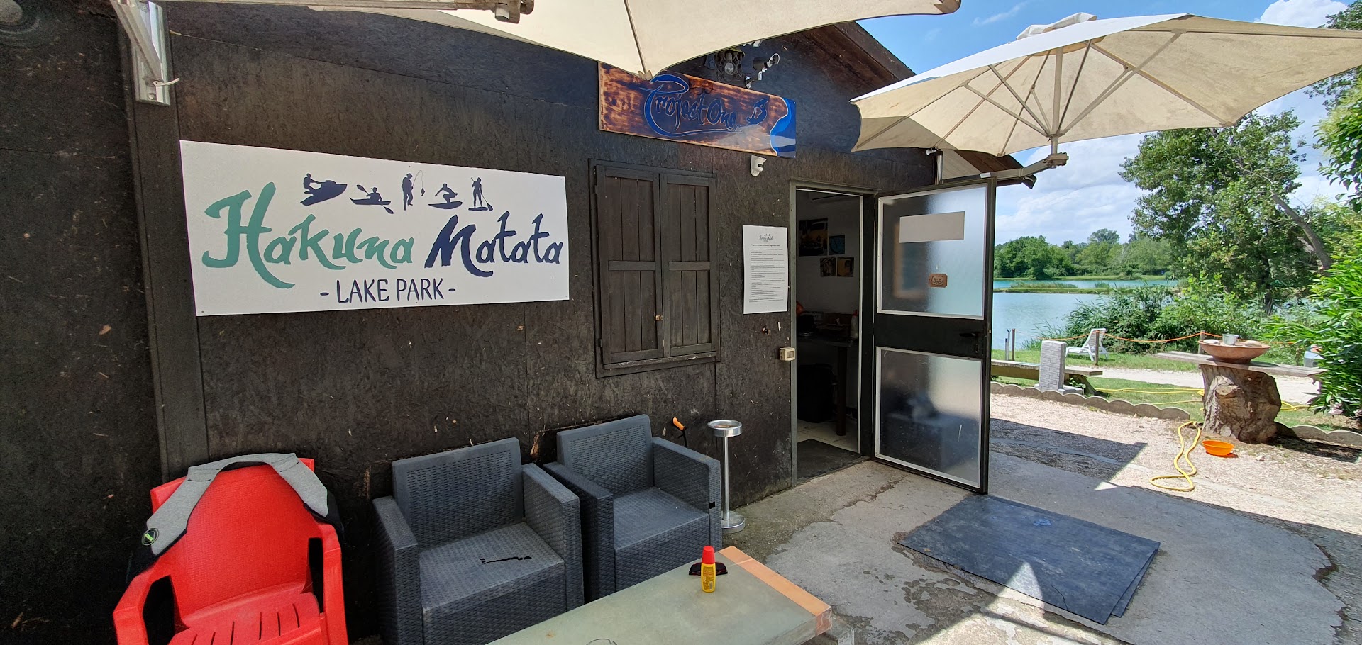 HAKUNA MATATA lake park