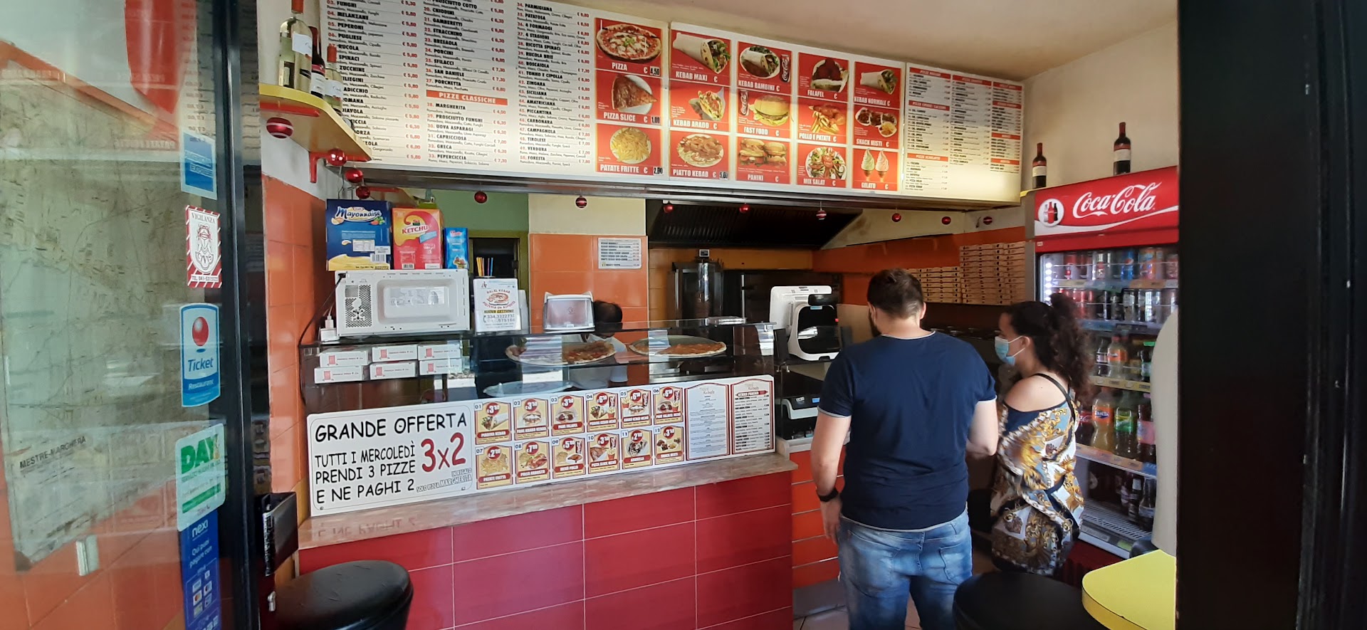 Halal Kebab Pizza