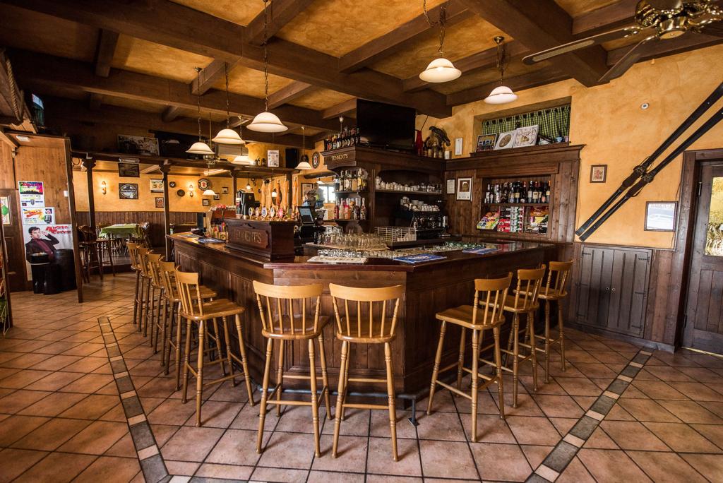 Half Crown Pub