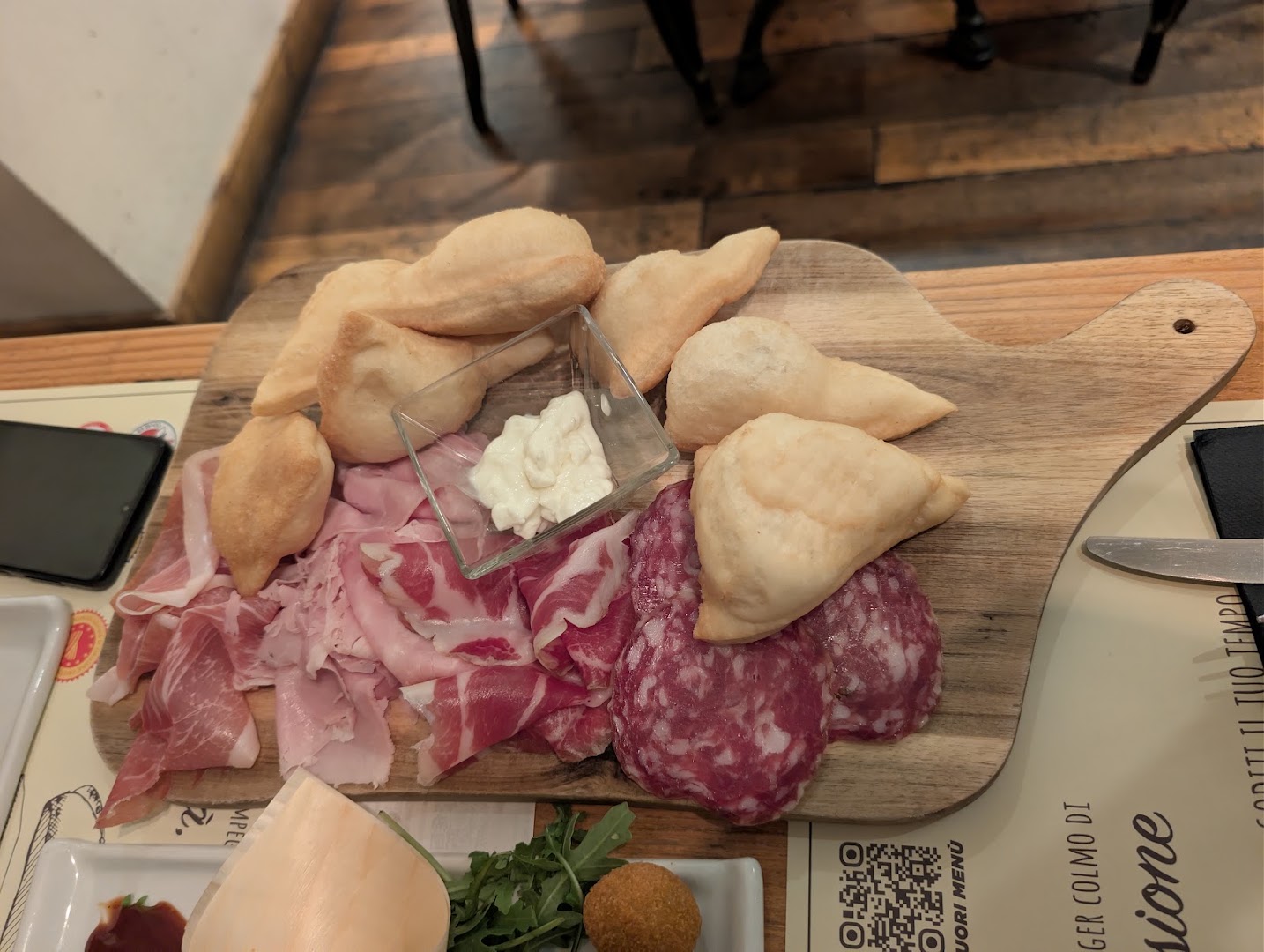 Hambù - Hamburgeria e Pinsa Romana a Meda
