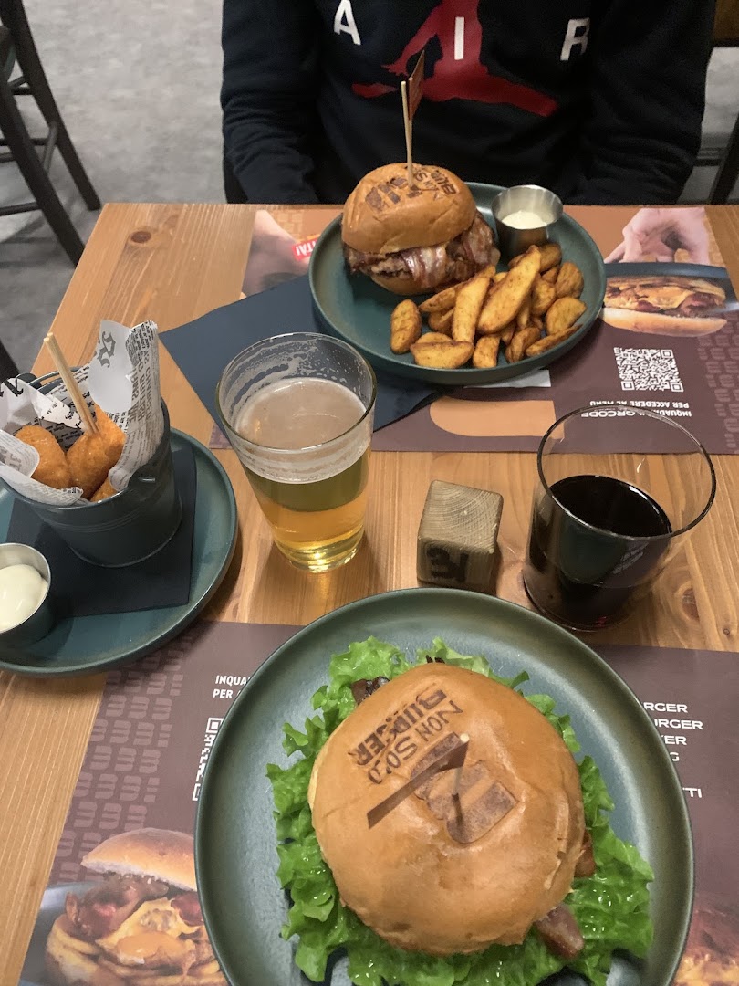 Hamburger e piadine -Non solo Burger