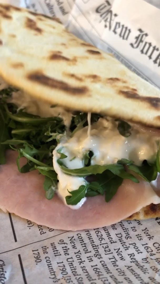 Hamburger e piadine -Non solo Burger