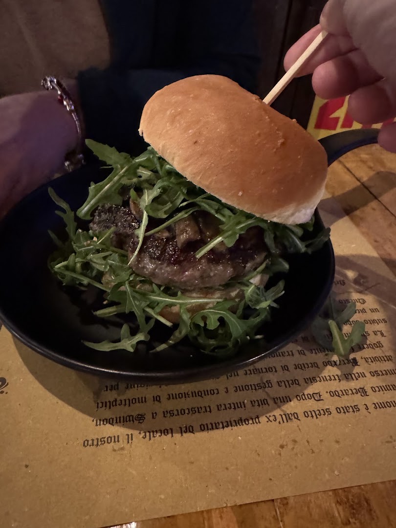 Hamburgheria little italy