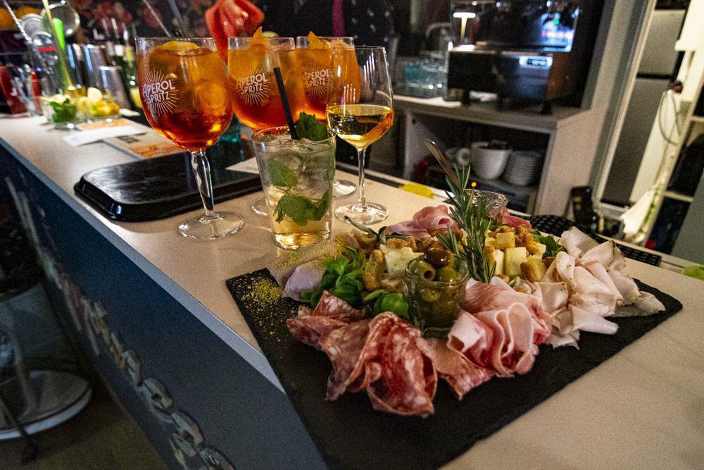 Happiness Cafe & Bistrot