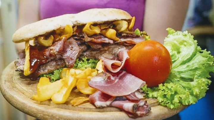 Happy Burger, Castiglioncello