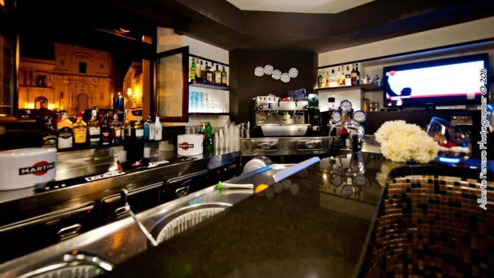 Happy Hour Café