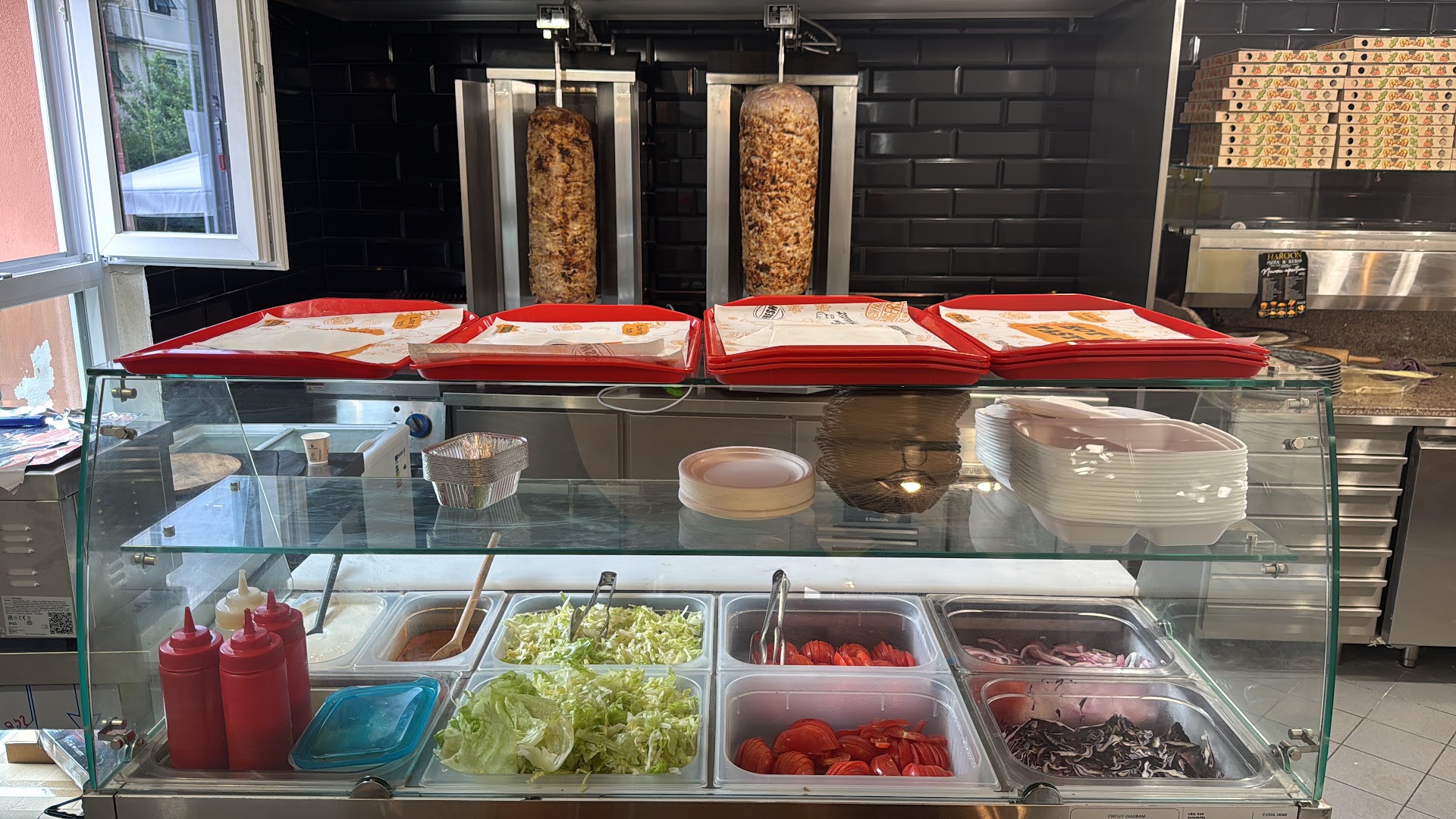Haroon Pizza E Kebap
