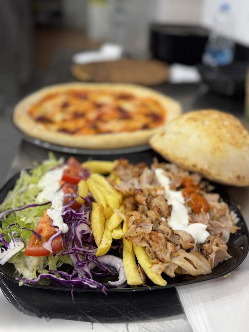 Haroon Pizza E Kebap, Ovada
