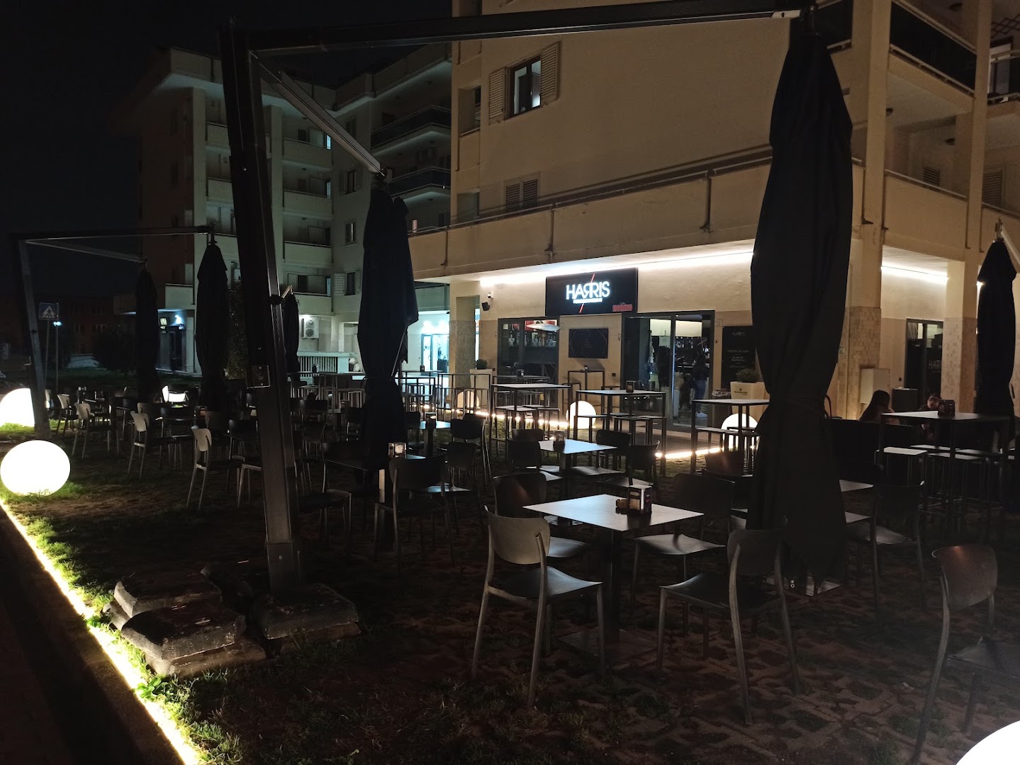 Harris cafè lounge