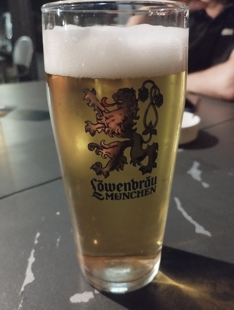 Harrison's Pub