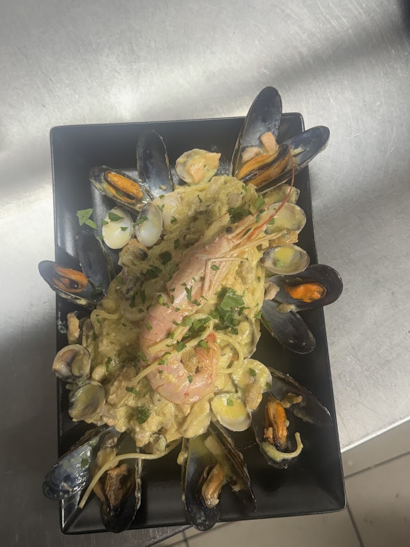 Heaven Kitchen & Bar - Food and Sicilian Restaurant